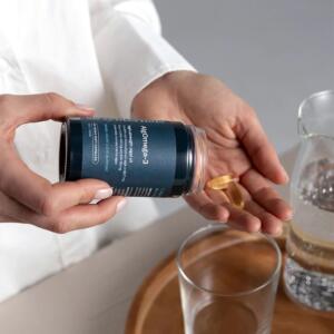 Algomega-3 Carousel Lifestyleimage 1000x1000 2b8a3108-1b22-4414-bcb7-d70707dc72d6