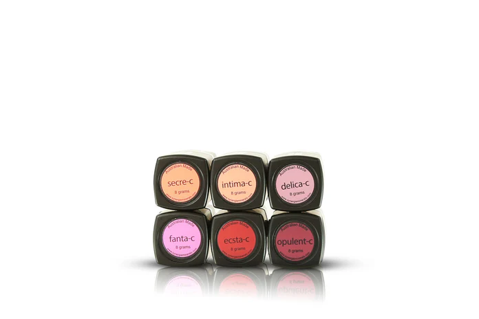 Lipstick Group 696x464